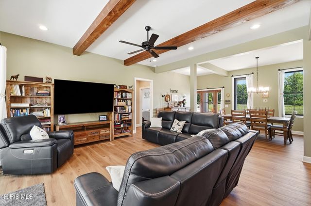 1531 Saint Andrews Drive, Bowling Green, OH 43402