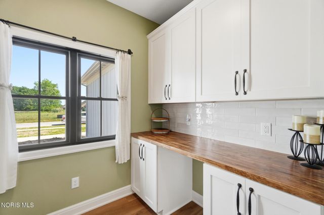 1531 Saint Andrews Drive, Bowling Green, OH 43402