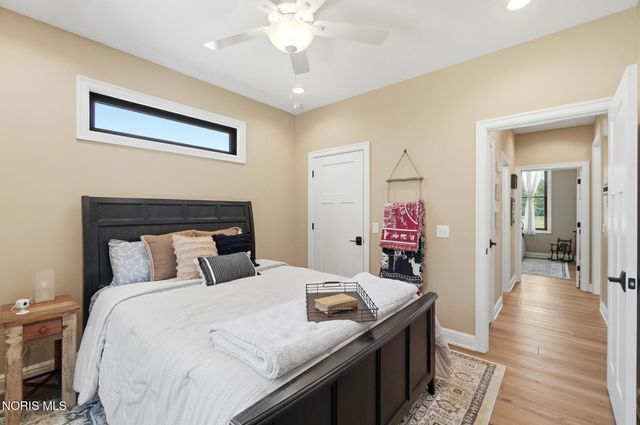 1531 Saint Andrews Drive, Bowling Green, OH 43402