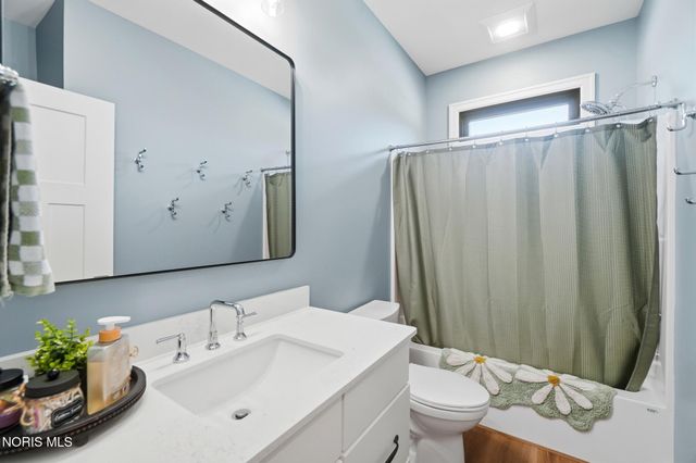 1531 Saint Andrews Drive, Bowling Green, OH 43402