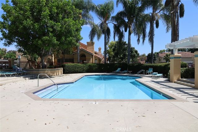 39 Alicante Aisle, Irvine, CA 92614