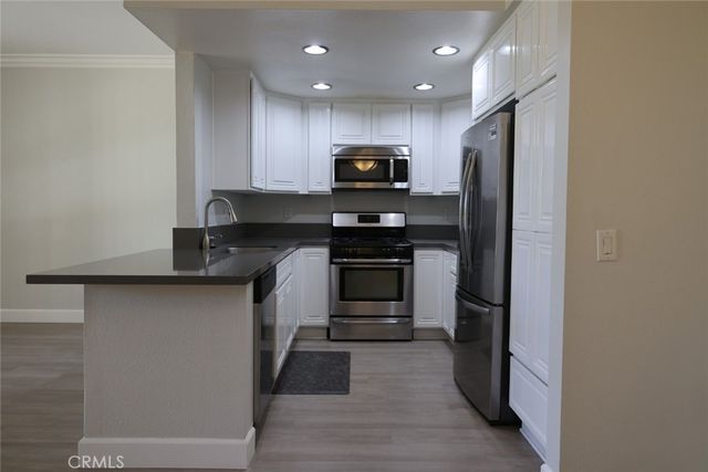 39 Alicante Aisle, Irvine, CA 92614