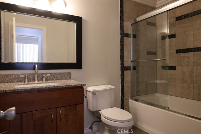 39 Alicante Aisle, Irvine, CA 92614