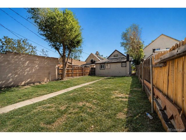 937 Elm St, Pueblo, CO 81004