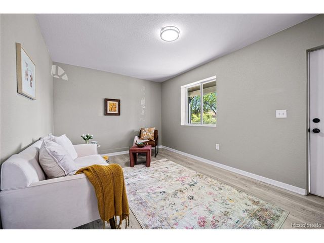 937 Elm St, Pueblo, CO 81004