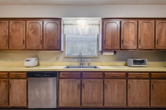 1901 Alston Street, Arlington, TX 76013