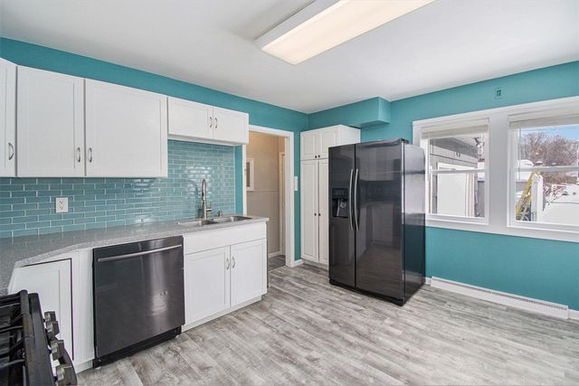 409 South Street, Spring Lake, MI 49456