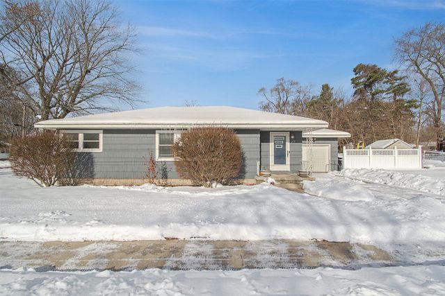 409 South Street, Spring Lake, MI 49456