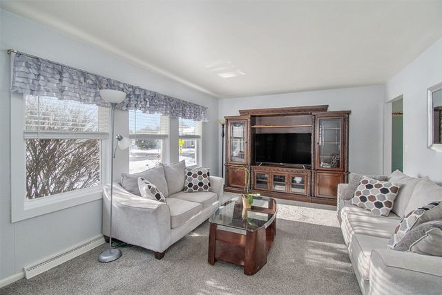 409 South Street, Spring Lake, MI 49456