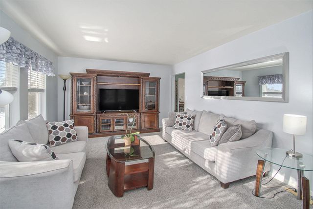 409 South Street, Spring Lake, MI 49456