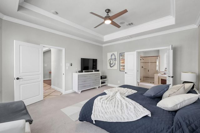 98 Lindenberry Circle, The Woodlands, TX 77389