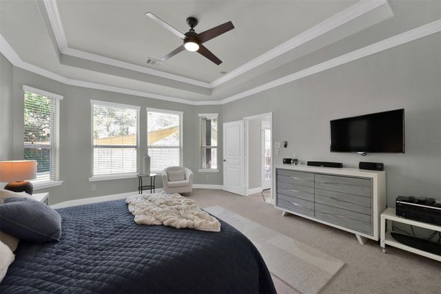 98 Lindenberry Circle, The Woodlands, TX 77389