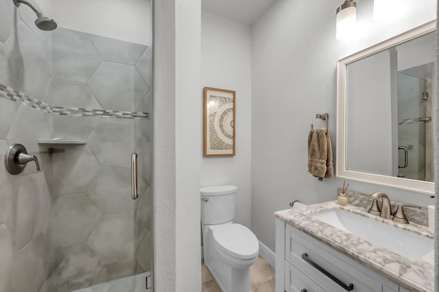 98 Lindenberry Circle, The Woodlands, TX 77389