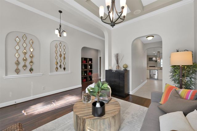 98 Lindenberry Circle, The Woodlands, TX 77389