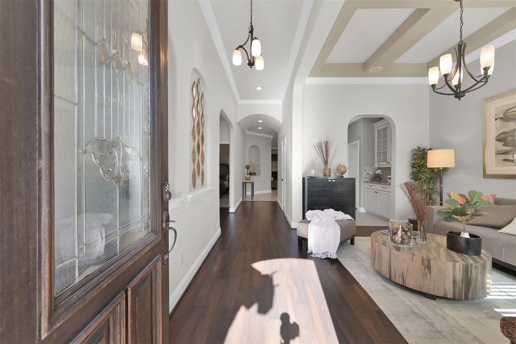 98 Lindenberry Circle, The Woodlands, TX 77389