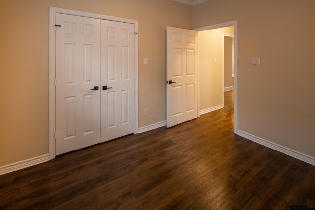 1912 Hollylake Circle, Tyler, TX 75703