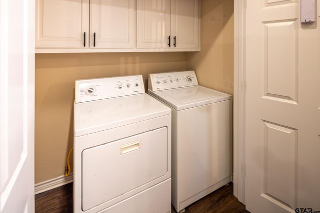 1912 Hollylake Circle, Tyler, TX 75703
