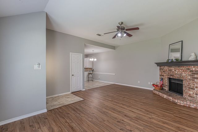 9265 Meandering Drive, North Richland Hills, TX 76182