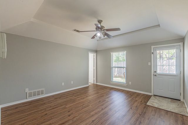 9265 Meandering Drive, North Richland Hills, TX 76182