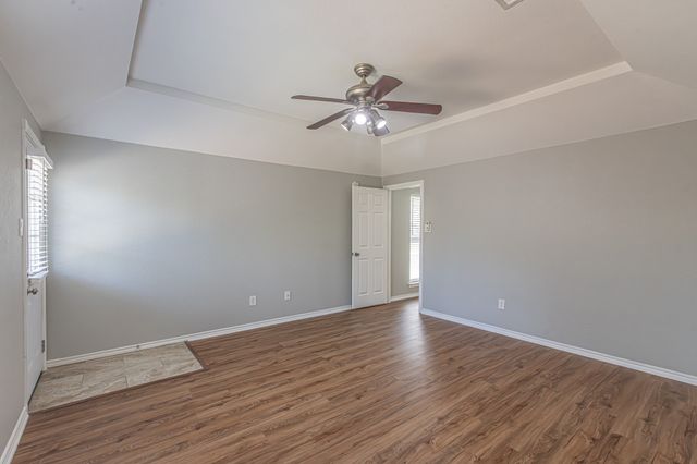9265 Meandering Drive, North Richland Hills, TX 76182