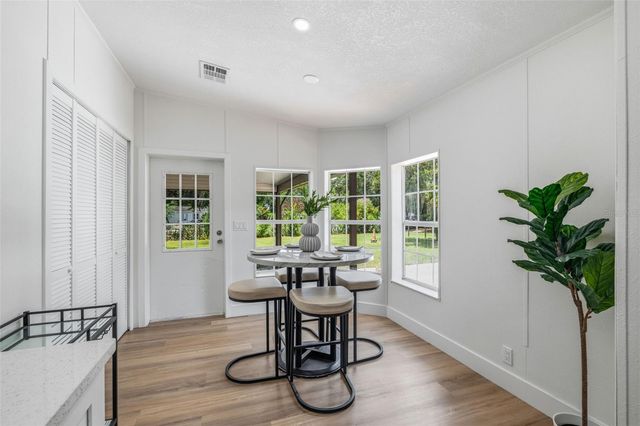 5005 SUGAR OAK LANE, Dover, FL 33527