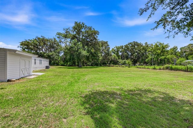 5005 SUGAR OAK LANE, Dover, FL 33527