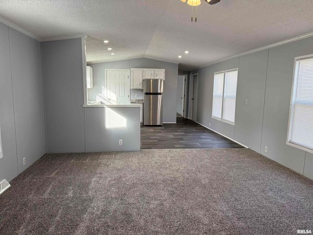 193 OAK VALLEY Drive, Carbondale, IL 62901