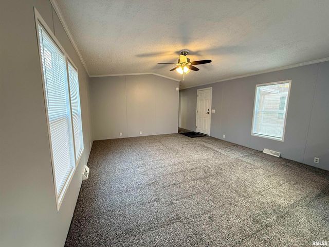 193 OAK VALLEY Drive, Carbondale, IL 62901