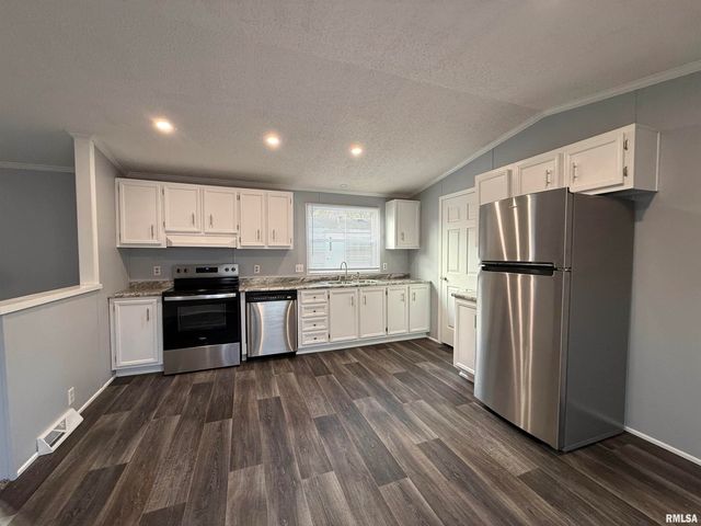 193 OAK VALLEY Drive, Carbondale, IL 62901