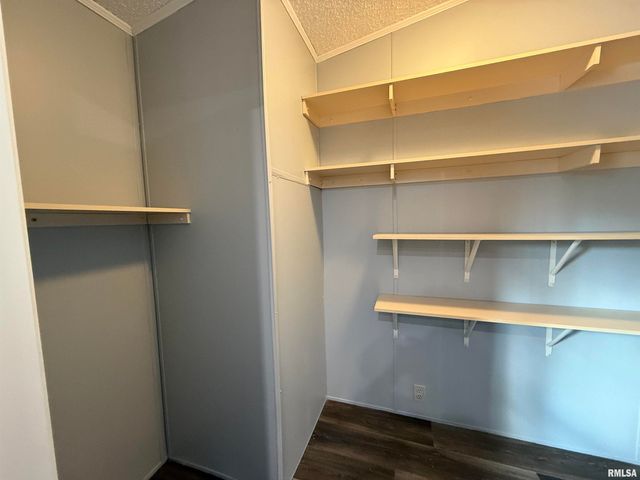 193 OAK VALLEY Drive, Carbondale, IL 62901