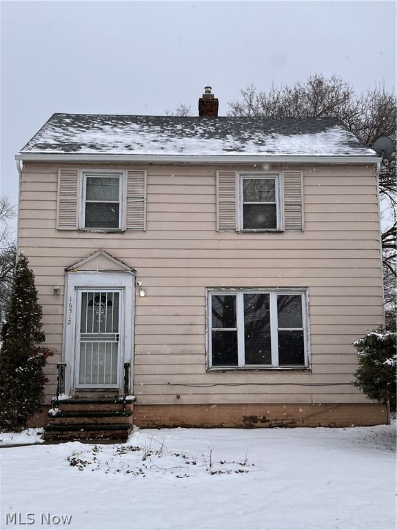 16512 Stockbridge Avenue, Cleveland, OH 44128