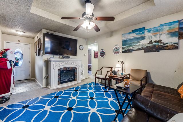 216 Creekstone Court, Seagoville, TX 75159