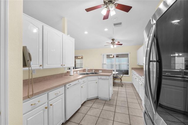 2332 TOWERING OAKS CIRCLE, Seffner, FL 33584