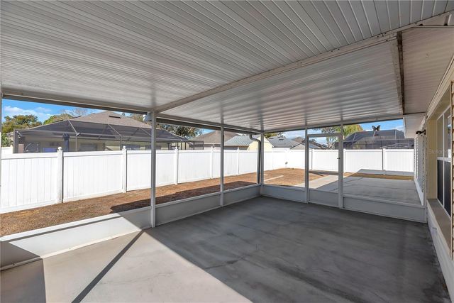 2332 TOWERING OAKS CIRCLE, Seffner, FL 33584