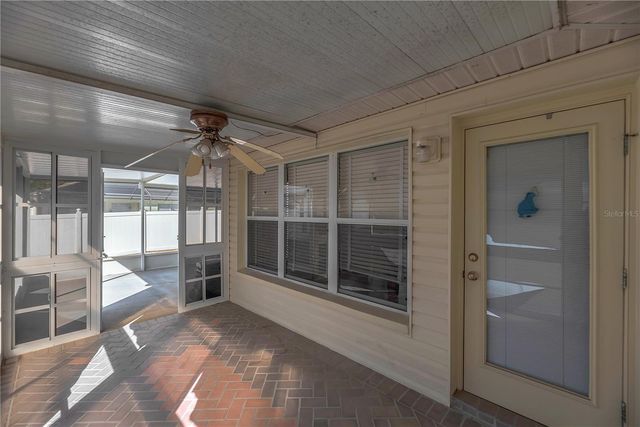 2332 TOWERING OAKS CIRCLE, Seffner, FL 33584