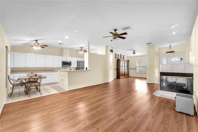 2332 TOWERING OAKS CIRCLE, Seffner, FL 33584