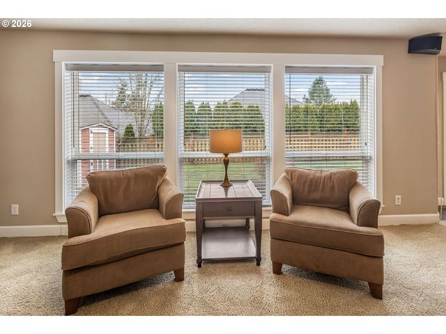 3796 ILLAHE HILL Rd S, Salem, OR 97302