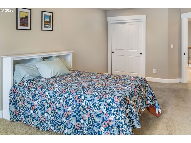 3796 ILLAHE HILL Rd S, Salem, OR 97302