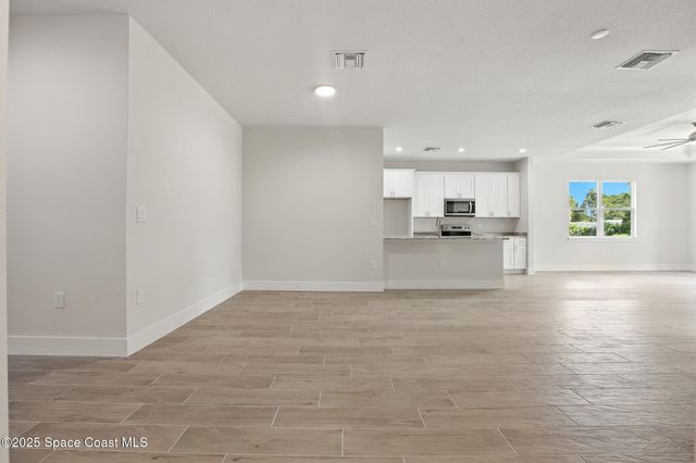 2065 Tahoe Avenue SE, Palm Bay, FL 32909