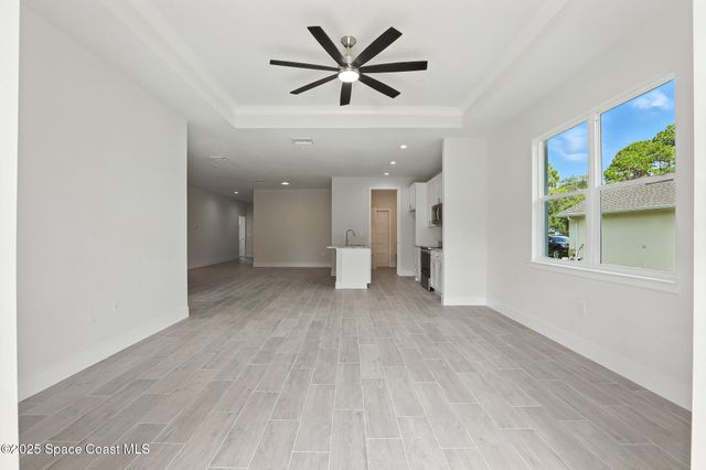 2065 Tahoe Avenue SE, Palm Bay, FL 32909