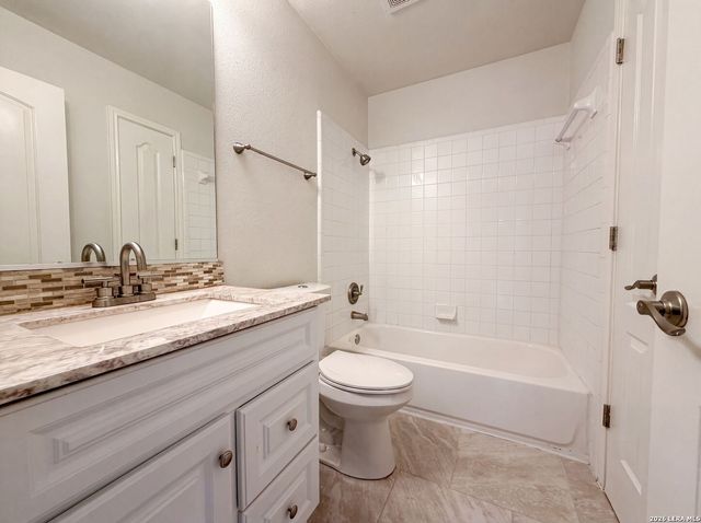 2648 HUNT ST, New Braunfels, TX 78130