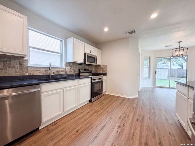 2648 HUNT ST, New Braunfels, TX 78130