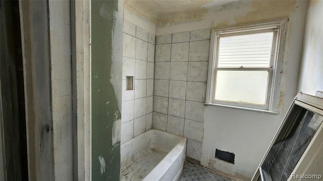 11741 Whithorn Street, Detroit, MI 48205
