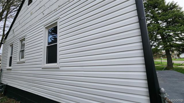11741 Whithorn Street, Detroit, MI 48205