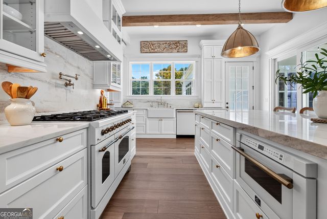 140 NORTHSHORE AT REDWINE Drive, Newnan, GA 30263