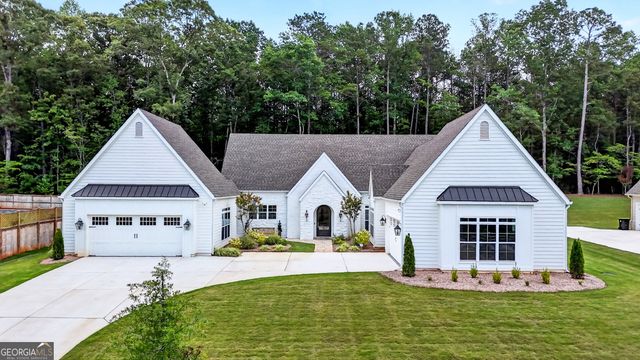 140 NORTHSHORE AT REDWINE Drive, Newnan, GA 30263