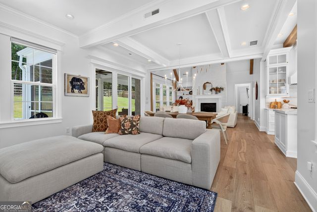 140 NORTHSHORE AT REDWINE Drive, Newnan, GA 30263