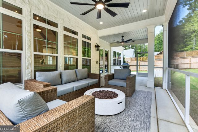 140 NORTHSHORE AT REDWINE Drive, Newnan, GA 30263
