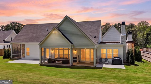 140 NORTHSHORE AT REDWINE Drive, Newnan, GA 30263