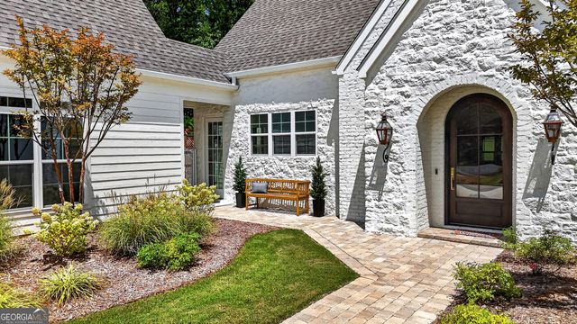 140 NORTHSHORE AT REDWINE Drive, Newnan, GA 30263